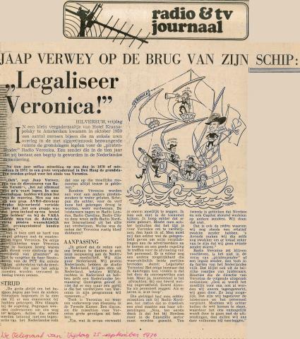 19700925 Tel Jaap Verweij op de brug van zijn schip.jpg