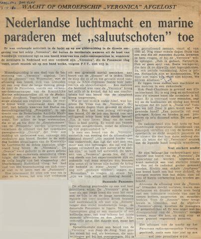 19600503 Haarlems Dagblad Nederlandse luchtmacht en marine paraderen met saluutschoten toe.jpg